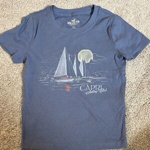 Hollister baby tee